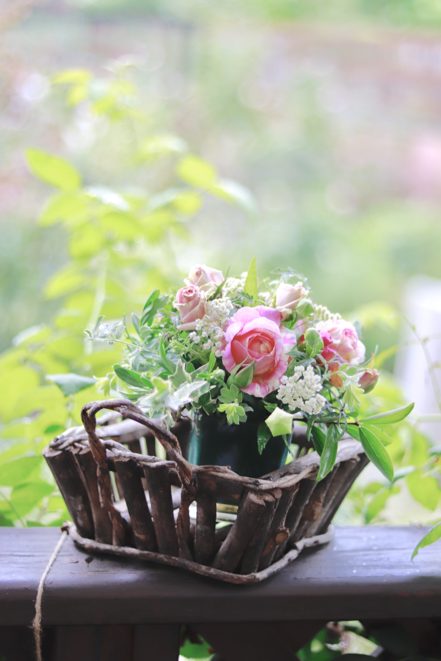 ナチュラルにお花を飾りたい